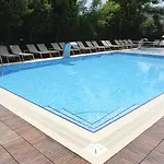Ambasador Hotel