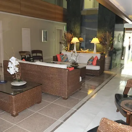 Ambasador Hotel מלון 4*